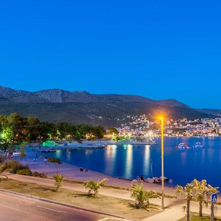 Hostel Book'N'Hook Stobreč Εξωτερικό φωτογραφία
