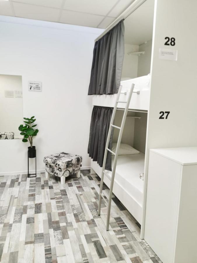 Hostel Book'N'Hook Stobreč Εξωτερικό φωτογραφία