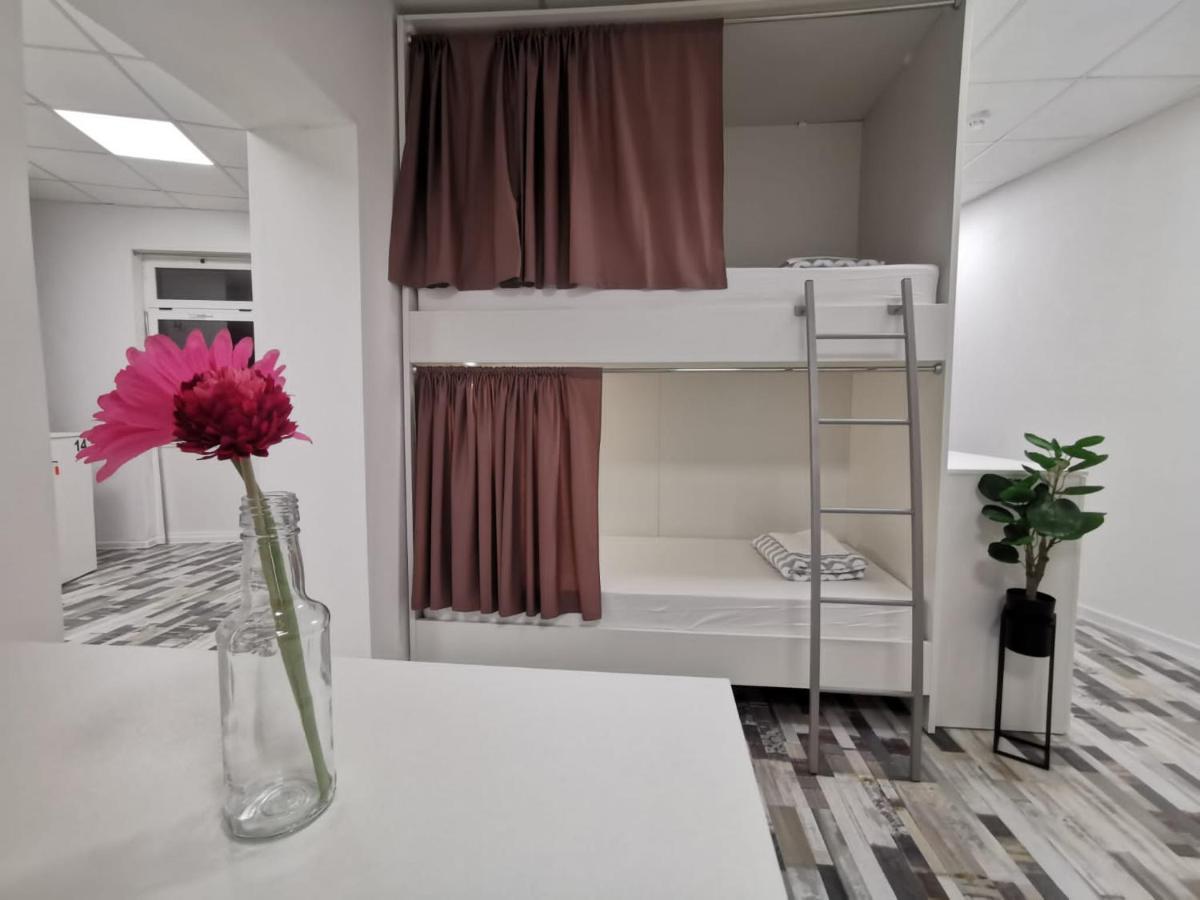 Hostel Book'N'Hook Stobreč Εξωτερικό φωτογραφία