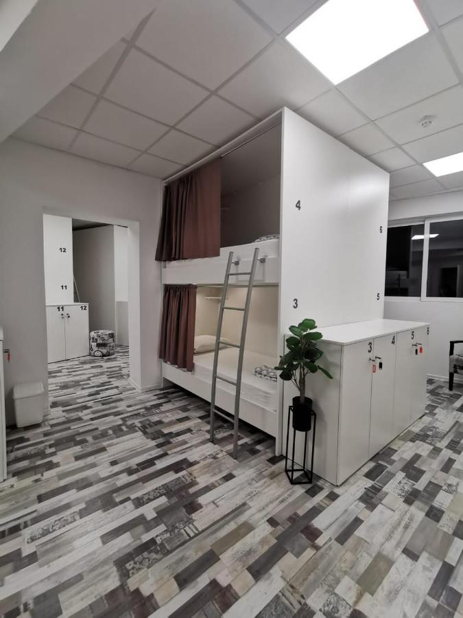 Hostel Book'N'Hook Stobreč Εξωτερικό φωτογραφία